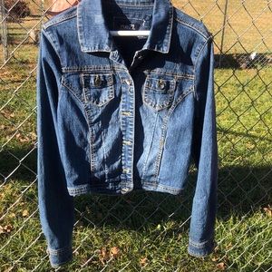 Rue21  size L  ladies‎ Denim jacket
